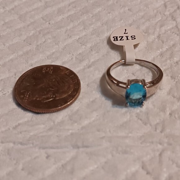 Blue Topaz Silver Solitaire Fashion Ring Size 7 NWOT - Picture 8 of 11